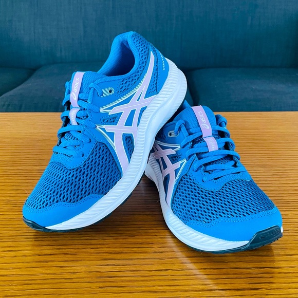 ASICS Contend 7 Women’s Size 5 - Picture 1 of 16